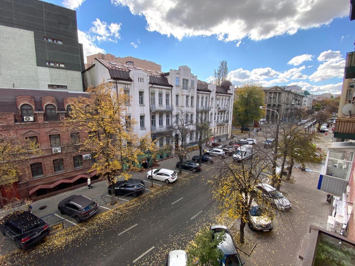 Історія Міста В Сучасності Завжди Зі Світлом Dnipro Exterior photo